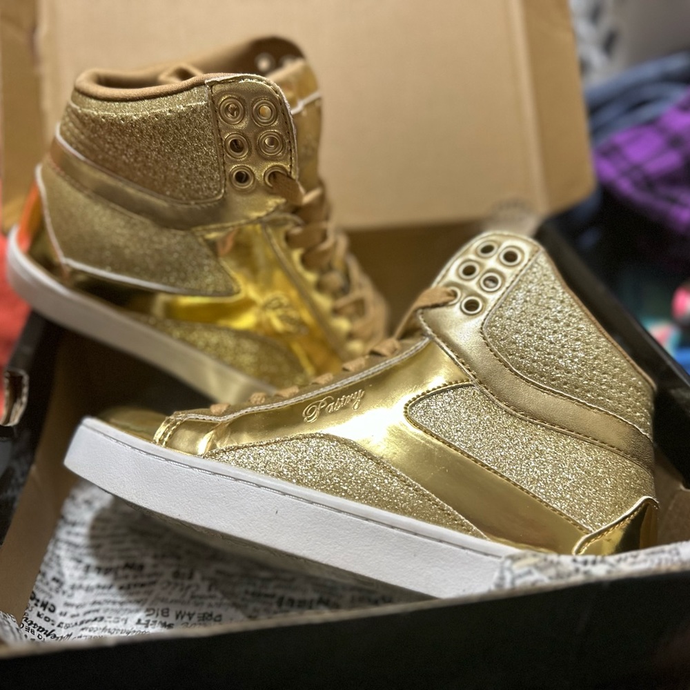 Gold Poptart Glitter Pastry (Women's Sz 5.5/ Girl's Equiv Sz 3) Hip‎ Hop Shoe
